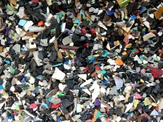 waste plastic materials (1)